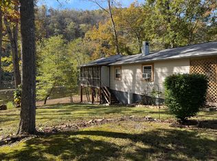 545 Doc Fox Rd, Forest Hill, WV 24935