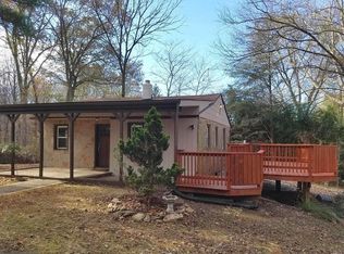 2616 Barnes Ln, Sykesville, MD 21784