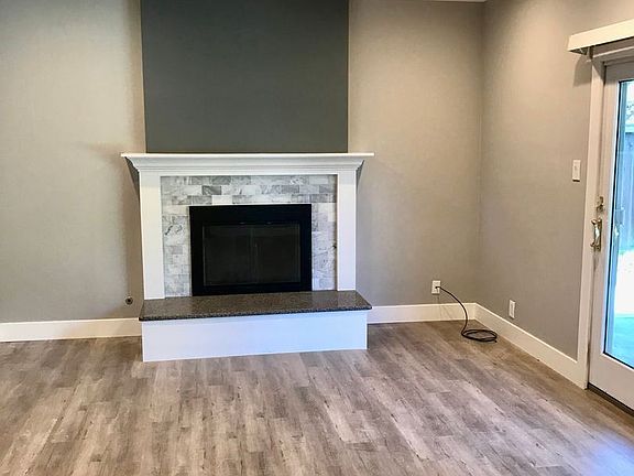 4th image of 1403 Bouret Dr