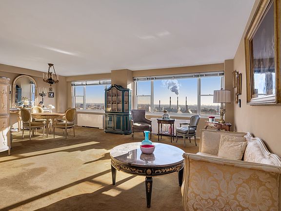 3rd image of 340 E 64th St APT 32D