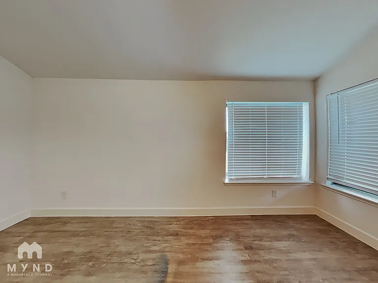 11418 Chariot Dr — Photo 8