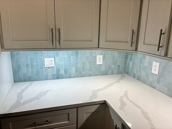 5th image of 10 Vermont St Floor 1