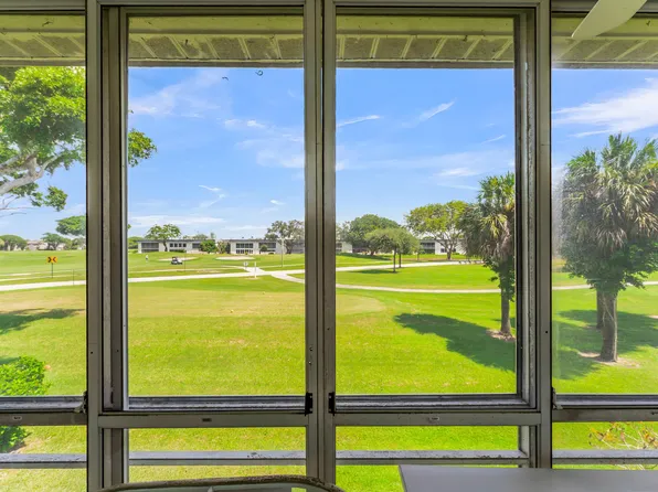 572 Flanders L #572, Delray Beach, FL 33484