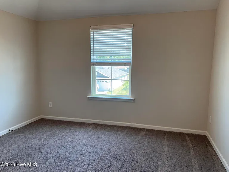 1210 Belgrove Dr — Photo 19