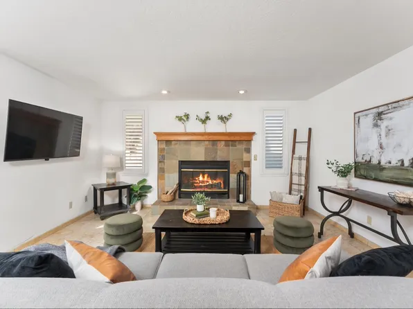 2960 Pasada Rd, Cameron Park, CA 95682