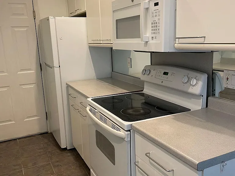 54 Wildey St #4 — Photo 7
