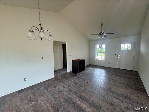 4th image of 112 Grindstone Ct