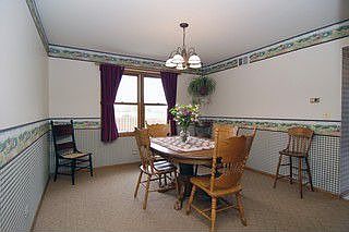 5th image of 301 Farmhill Ct