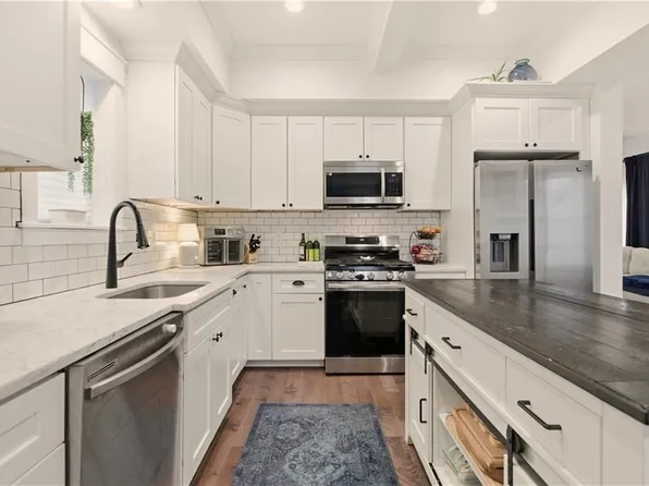 269 Bellman Ave, Warwick, RI 02889