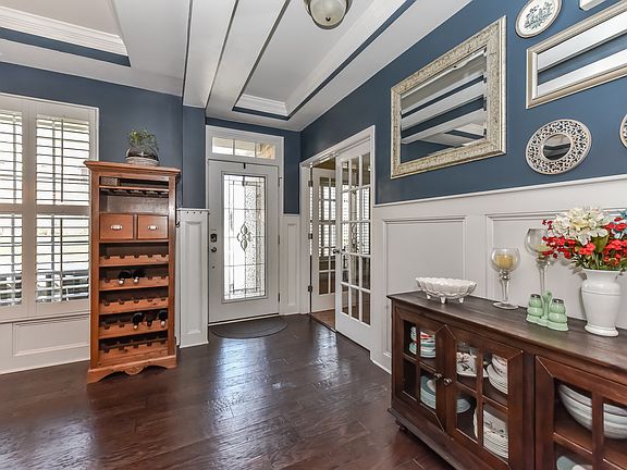 4th image of 7932 Rolling Creek Ct