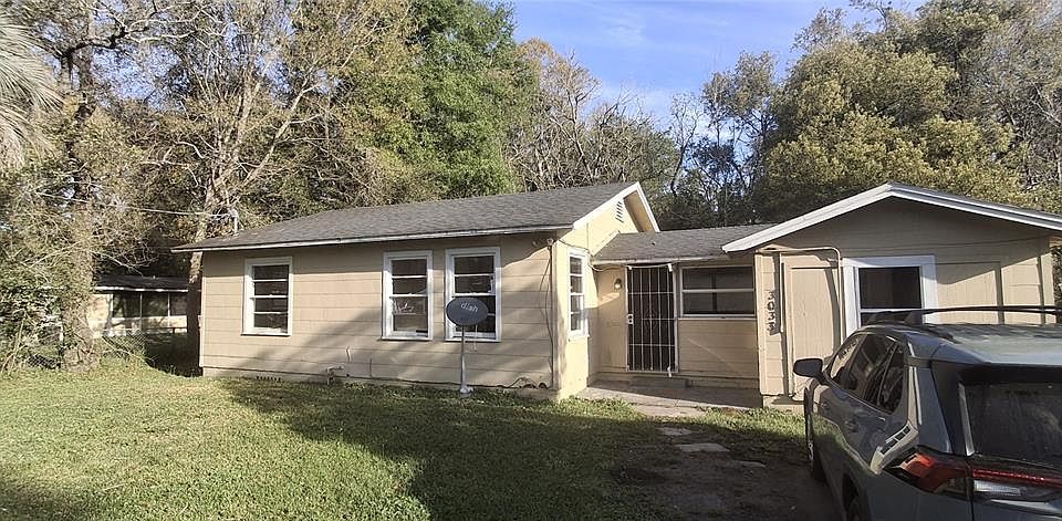 1st image of 3033 W 15th St