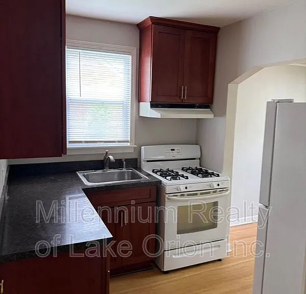 271 Dick Ave — Photo 3