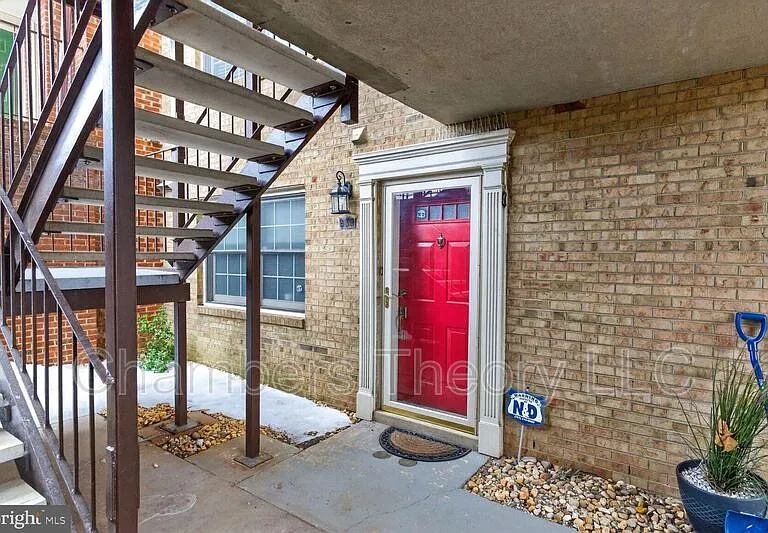 939 S Scott St #1 — Photo 3