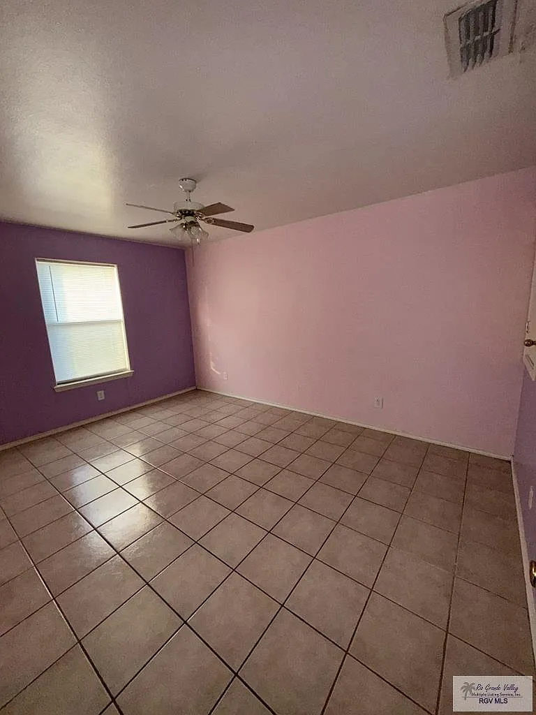 2 bed, 1.5 bath, 1064 sqft, $896 — Photo 4