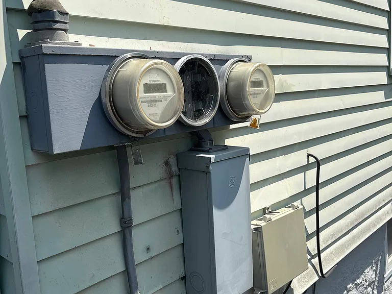 Brunswick Ave — Photo 10