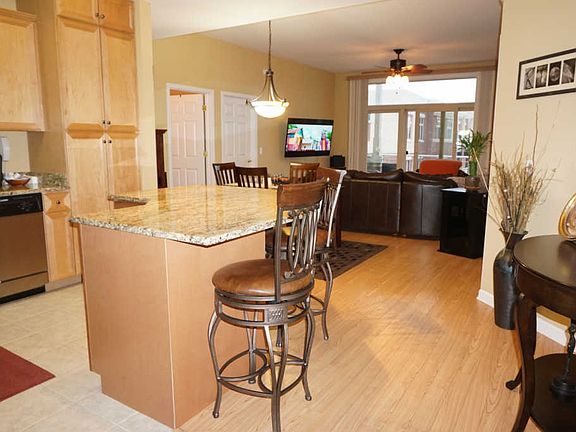 3rd image of 8711 W Bryn Mawr Ave APT 710
