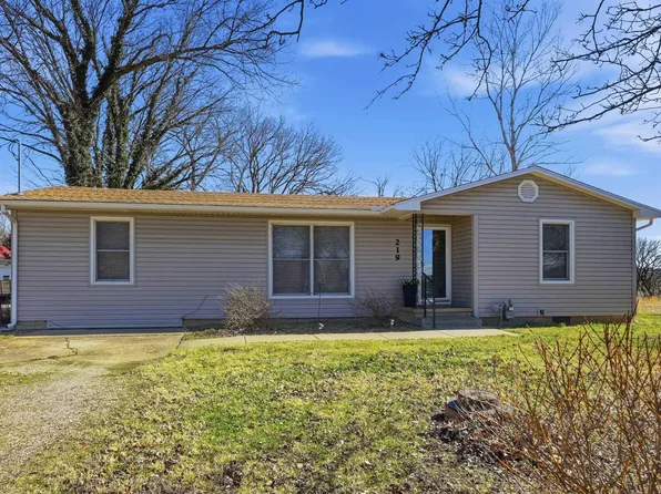 219 Ash St, Lyndon, KS 66451