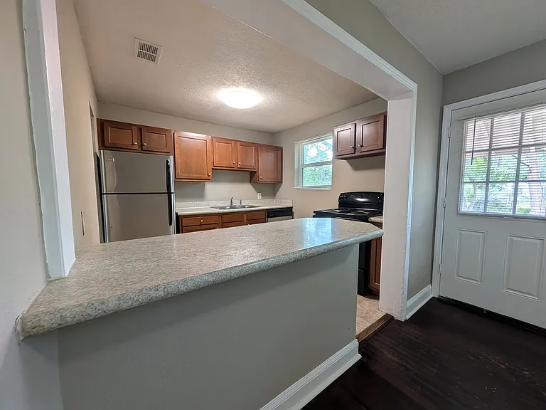 5363 Poppy Dr — Photo 4