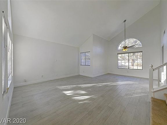 3rd image of 1622 White Dr