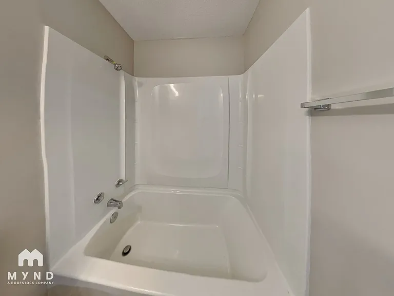 4420 Double Tree Rd — Photo 18