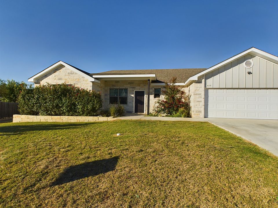 1st image of 725 Darlington Dr #1