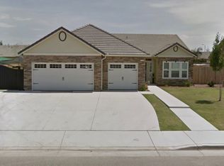 9705 Hyannis Port Dr, Bakersfield, CA 93314