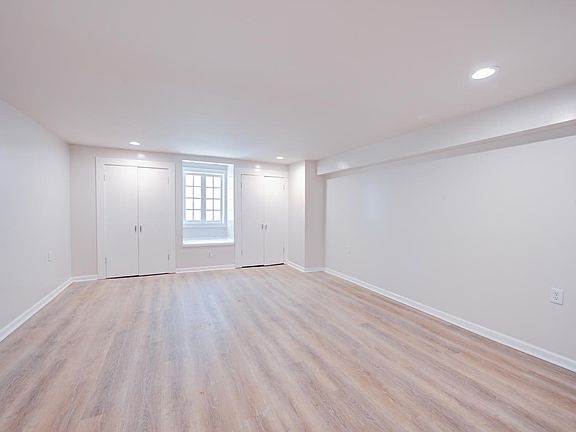 3rd image of 3837 Napoleon Ave #A