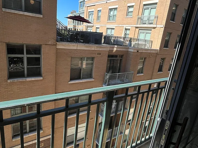 1111 25th St NW #602 — Photo 11