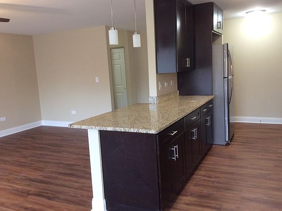 5th image of 3000 Roberts Dr APT 6