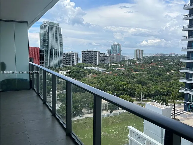1300 S Miami Ave #18 — Photo 16
