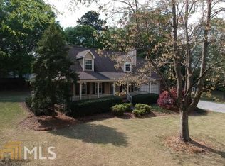 2705 Tribble Gates Dr, Loganville, GA 30052