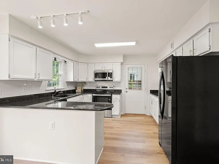 13647 S Springs Dr — Photo 21