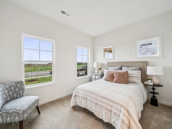 1-Maxwell HHHunt Homes First Floor Guest Bedroom