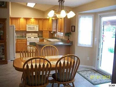 4th image of 3125 Crabtree Dr