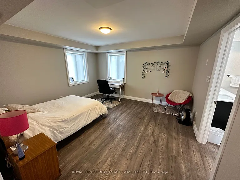 3 Queen St S #1 — Photo 10