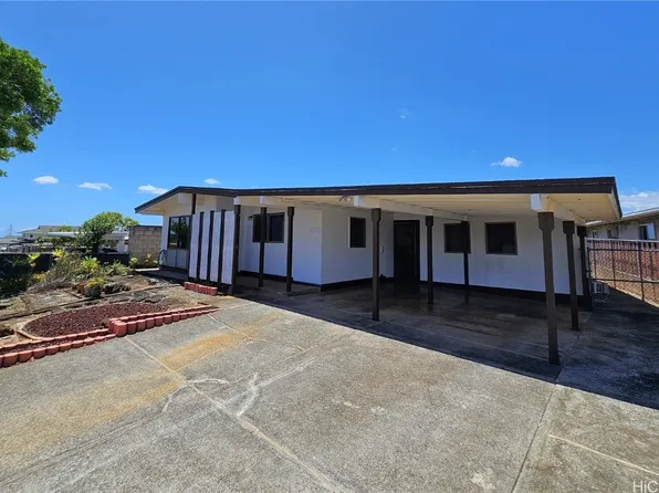 1933 Hoolehua St, Pearl City, HI 96782