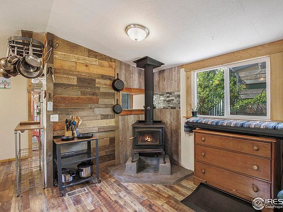 4th image of 3916 Yosemite Dr