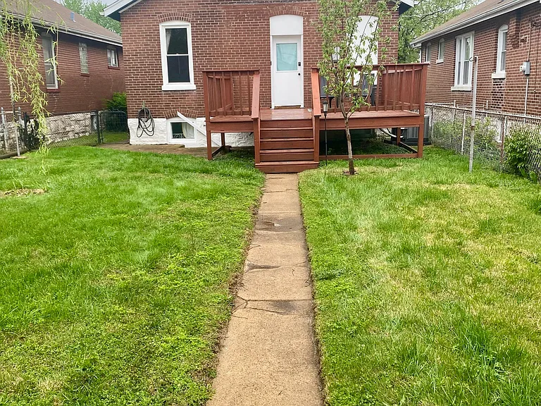 4441 Ellenwood Ave — Photo 1