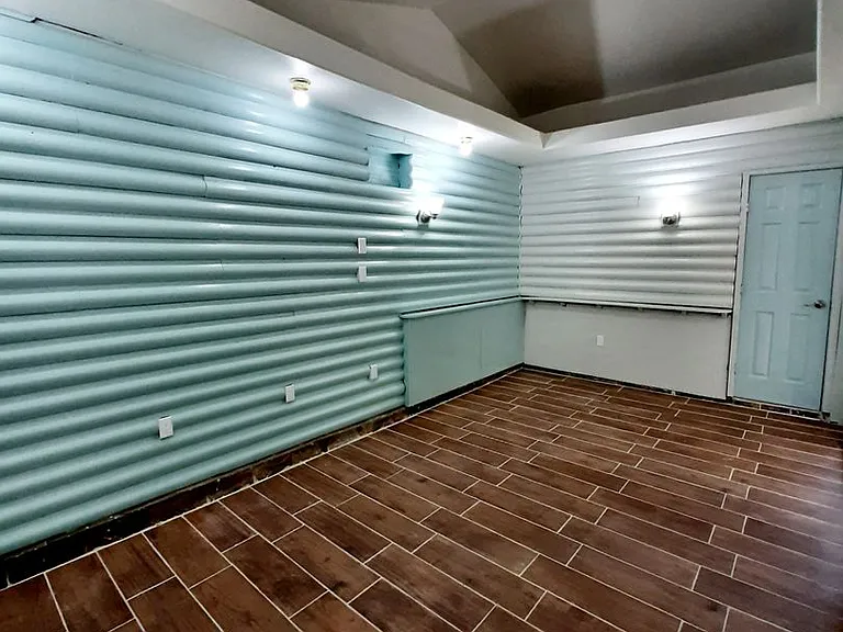 816 Denton Dr — Photo 10