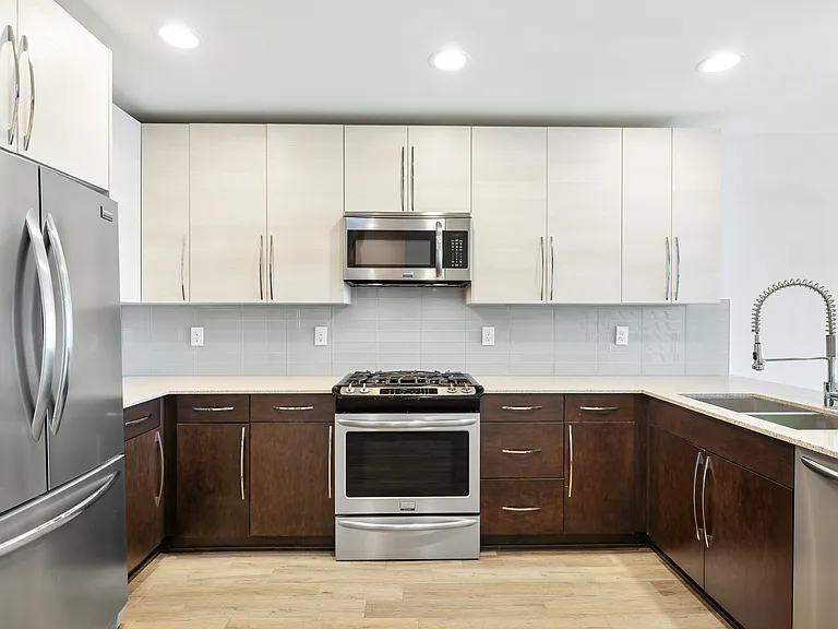 U-shaped kitchen