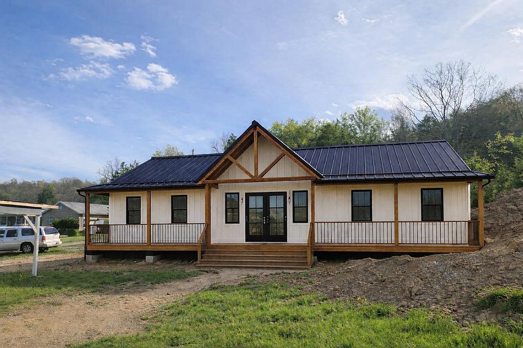 981 Chism Rd - Property Image