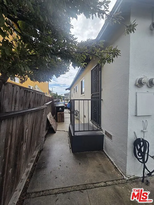 1 bed, 1.0 bath, 600 sqft, $2,100 — Photo 2