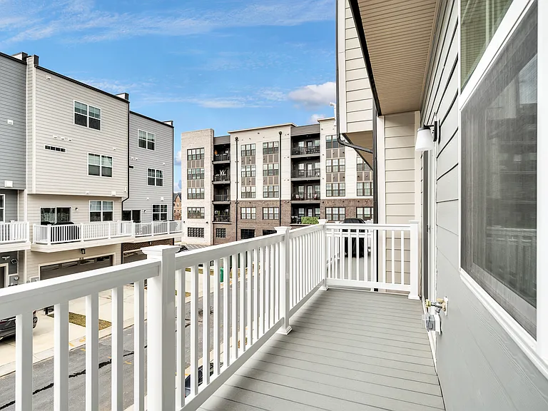 32 Bleeker Pl — Photo 15