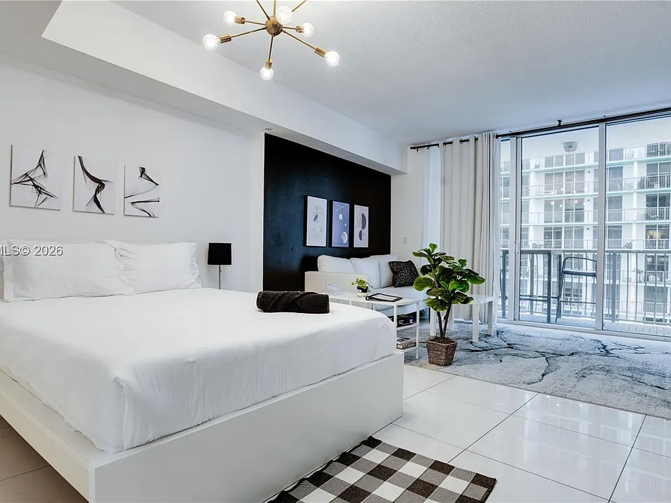 1750 N Bayshore #2507