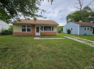 12 Agnes Dr, Cahokia, IL