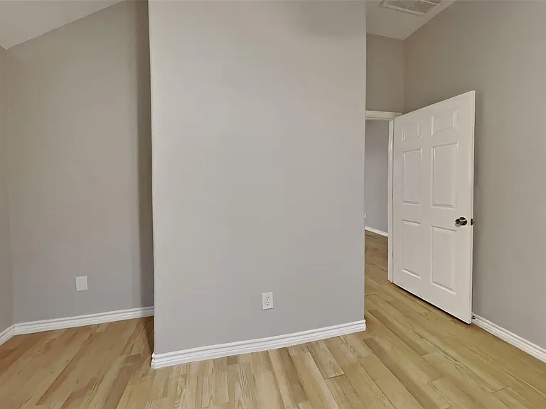 3344 Zubin Ln — Photo 15