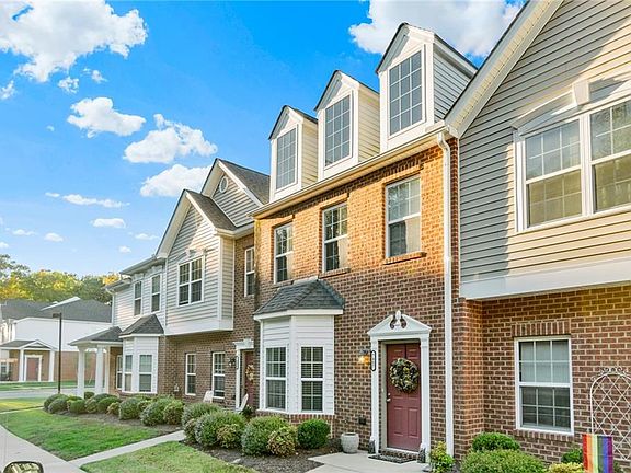 4th image of 7407 Pebble Lake Dr