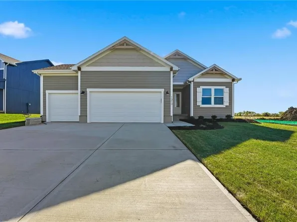 1313 SE Ranchland St, Lees Summit, MO 64081