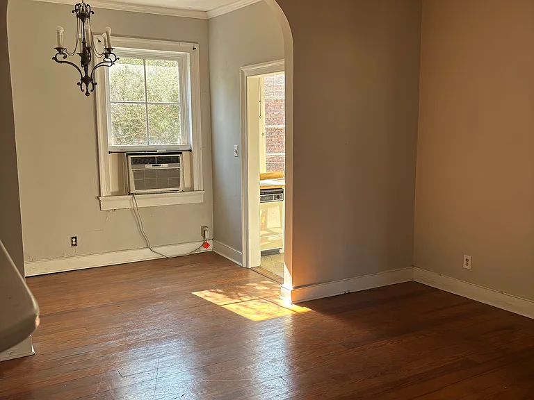 514 Madison St #8 — Photo 2