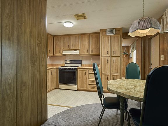 2700 E. Jade - DSC09159